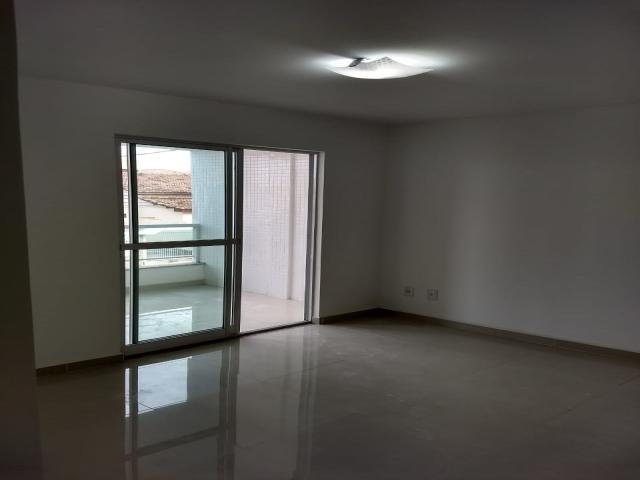 #122 - Apartamento para Venda em Campos dos Goytacazes - RJ