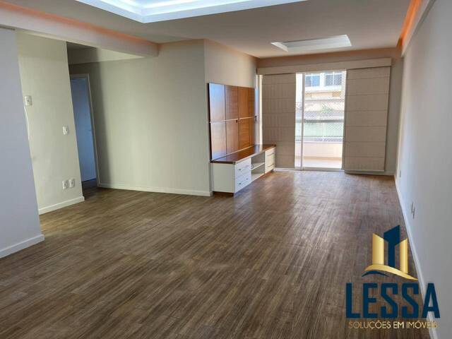 #223 - Apartamento para Venda em Campos dos Goytacazes - RJ
