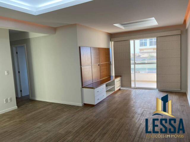 #223 - Apartamento para Venda em Campos dos Goytacazes - RJ