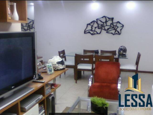 #273 - Apartamento para Venda em Campos dos Goytacazes - RJ