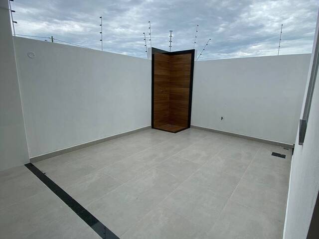 #372 - Casa para Venda em Campos dos Goytacazes - RJ