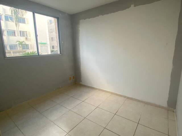 #408 - Apartamento para Venda em Campos dos Goytacazes - RJ