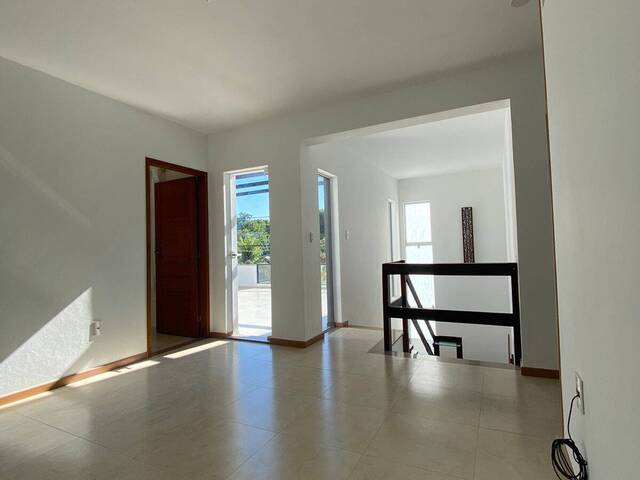 #421 - Casa para Venda em Campos dos Goytacazes - RJ