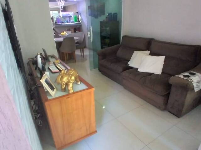 #431 - Casa para Venda em Campos dos Goytacazes - RJ