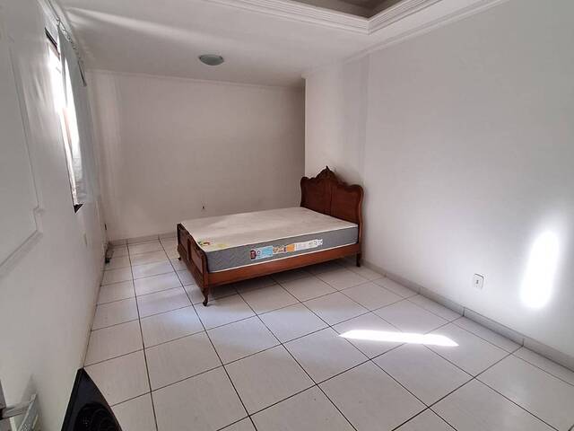 Casa para Venda em Campos dos Goytacazes - 4