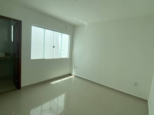 #548 - Casa para Venda em Campos dos Goytacazes - RJ