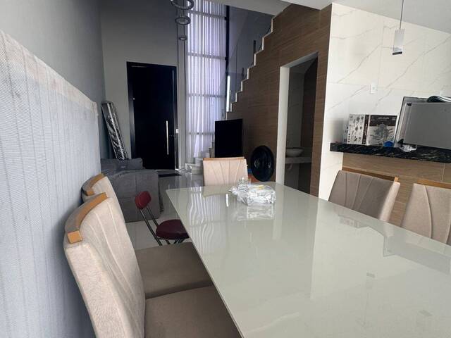 #555 - Casa para Venda em Campos dos Goytacazes - RJ - 2