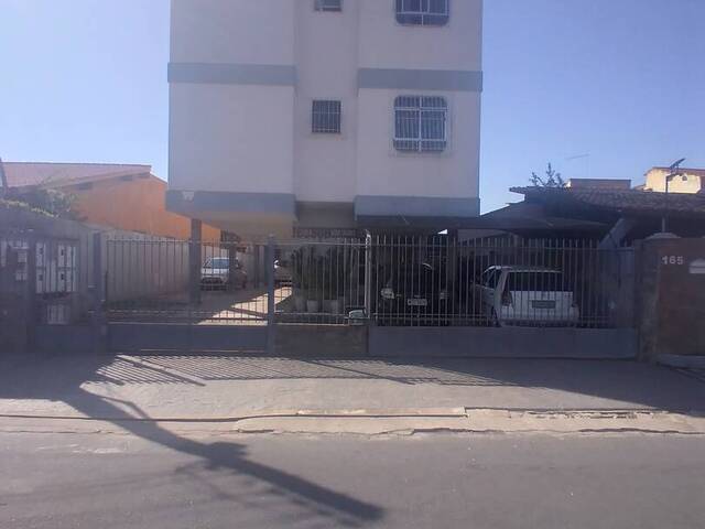 #588 - Apartamento para Venda em Campos dos Goytacazes - RJ - 1
