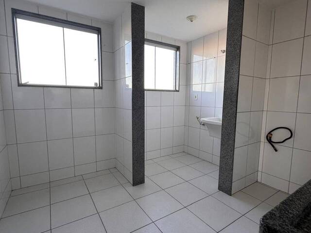 #629 - Apartamento para Venda em Campos dos Goytacazes - RJ - 2