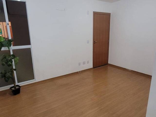 #643 - Apartamento para Venda em Campos dos Goytacazes - RJ - 2