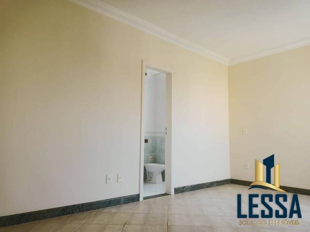 Apartamento para Venda em Campos dos Goytacazes - 4