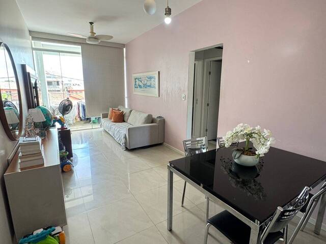 #695 - Apartamento para Venda em Campos dos Goytacazes - RJ